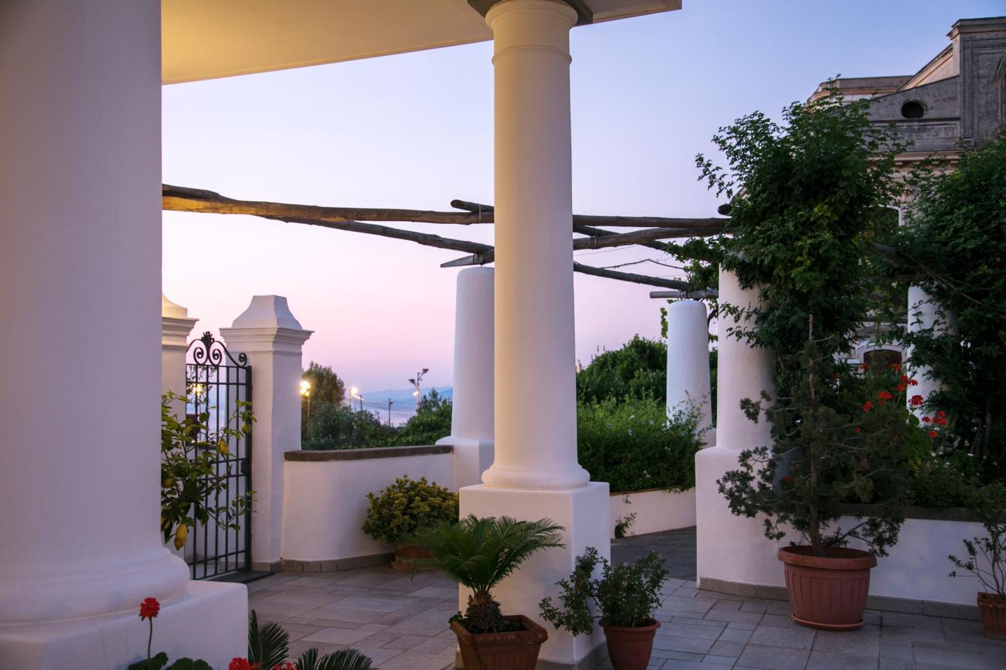 Hotel Bellavista Anacapri  Buitenkant foto